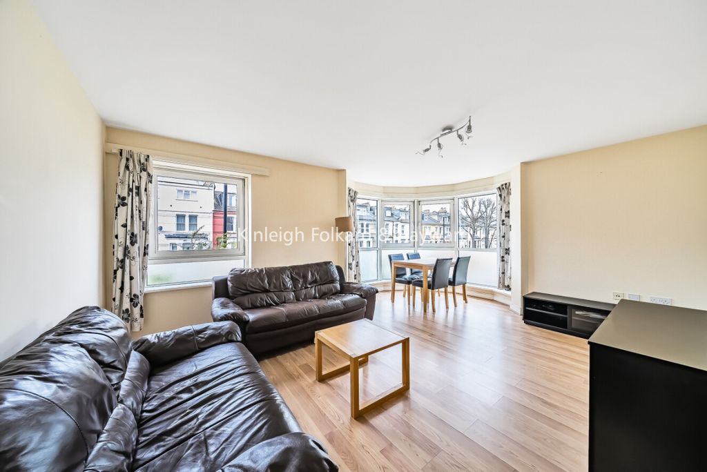 Property photo 1 of 9 d65Ab0B6-Db87-4497-B