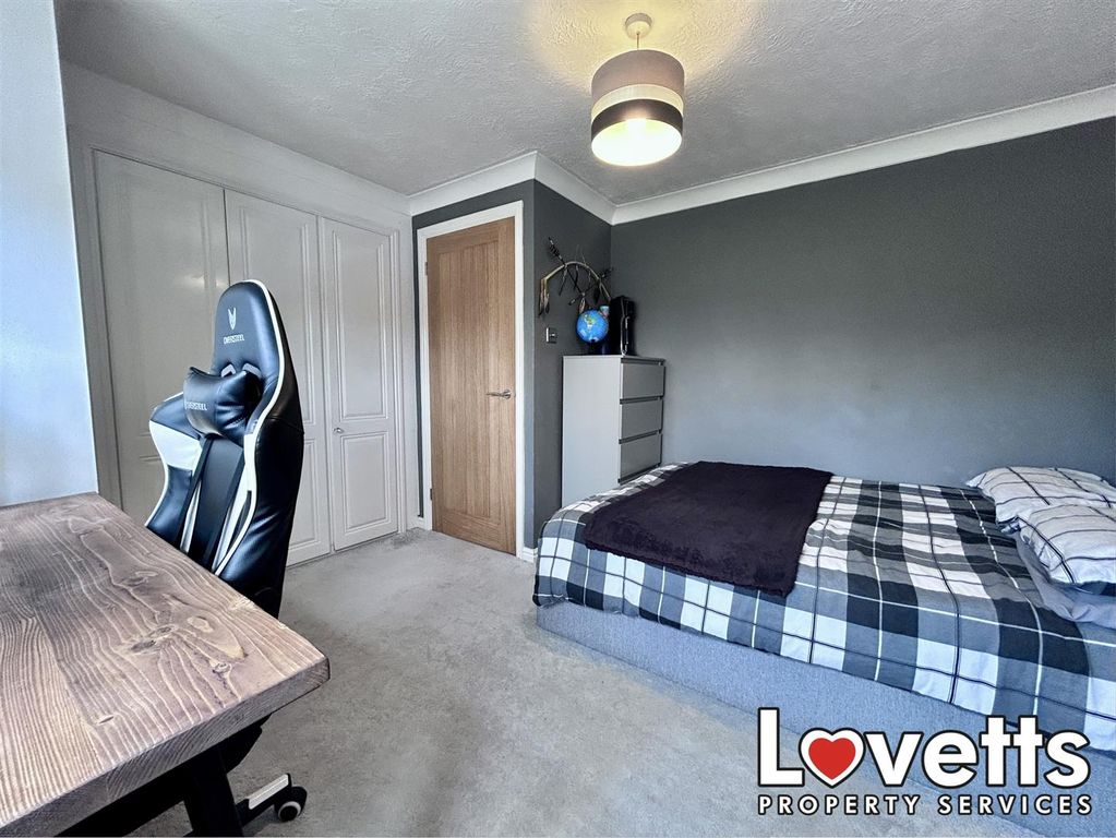 Property photo 2 of 42 Bedroom 3