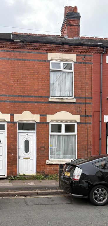 Property photo 1 of 2