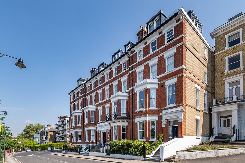 Property photo 1 of 19