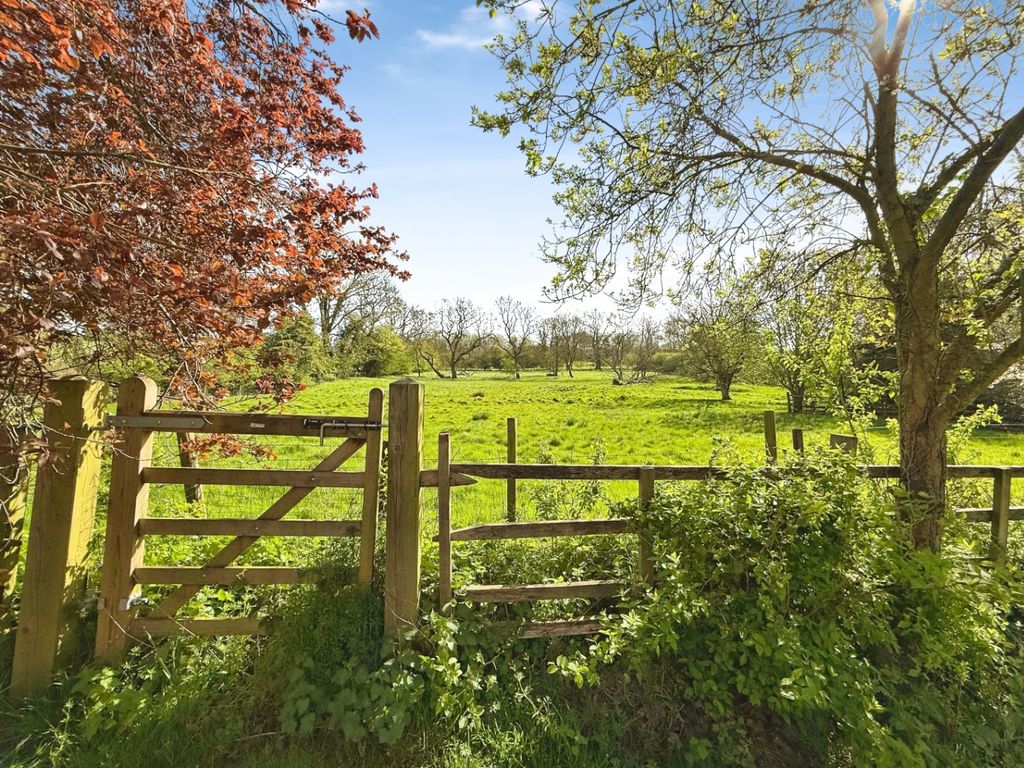 Additional image 17 of 5 bed detached house for saleMain Street, Horkstow, Barton-Upon-Humber DN18