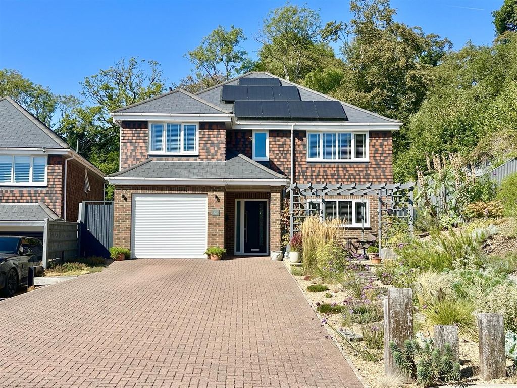 Property photo 1 of 21