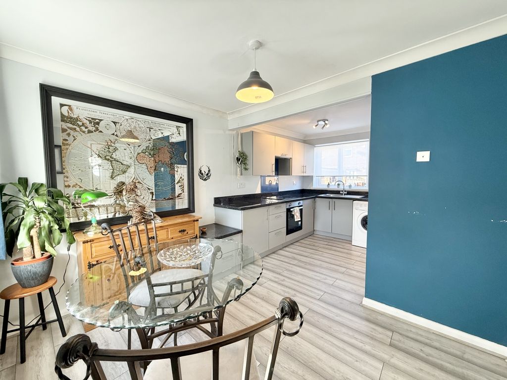 Property photo 3 of 18 Img_8841