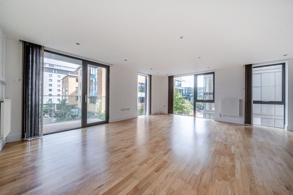 Property photo 1 of 19 Picture No. 37
