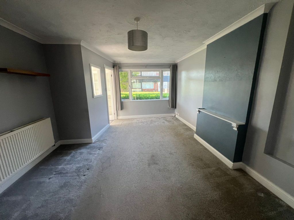 Property photo 3 of 10 Lounge