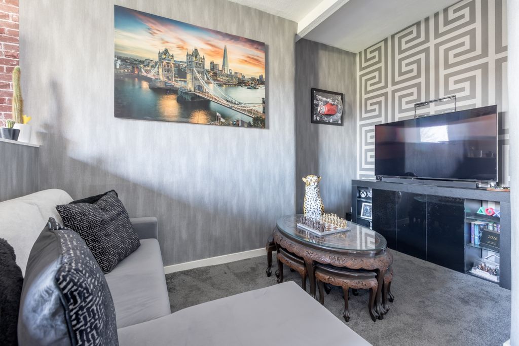 Property photo 3 of 13 Property Image 3