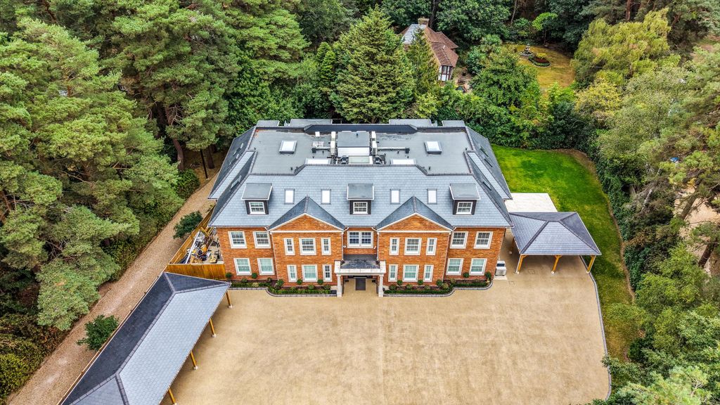 Property photo 1 of 15 Highveld