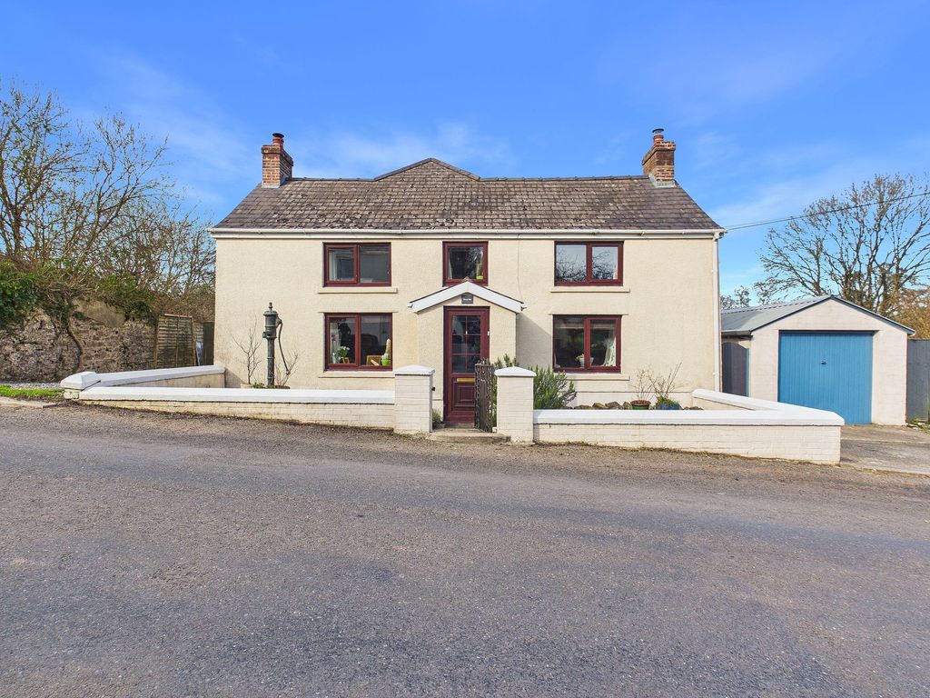 Property photo 1 of 33