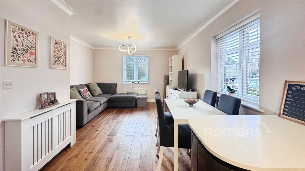 Property photo 2 of 18 Picture No. 31