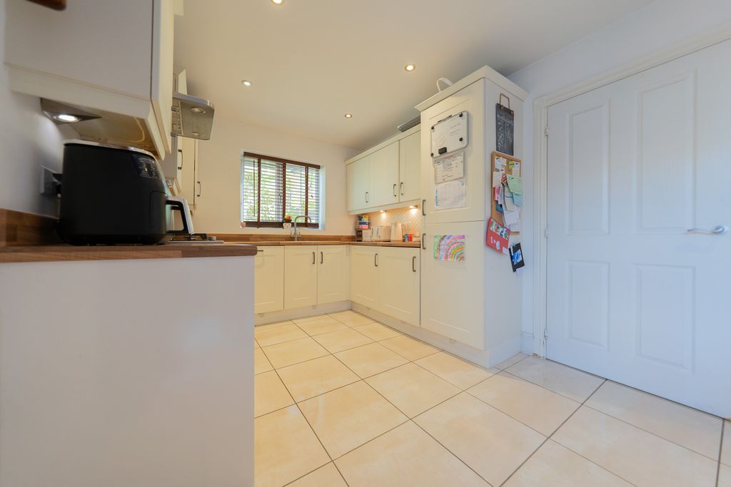 Property photo 1 of 22 Dsc02549