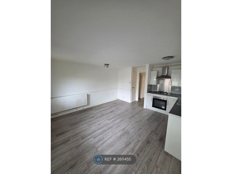 Property photo 3 of 7 Kitchen / Dining