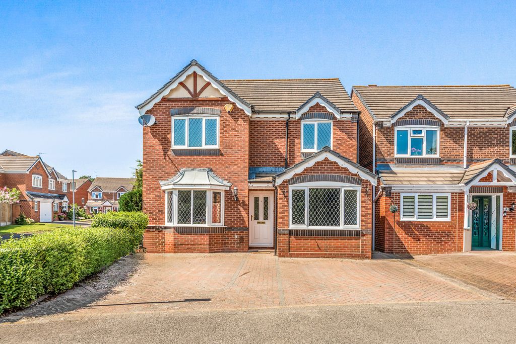 Property photo 1 of 30