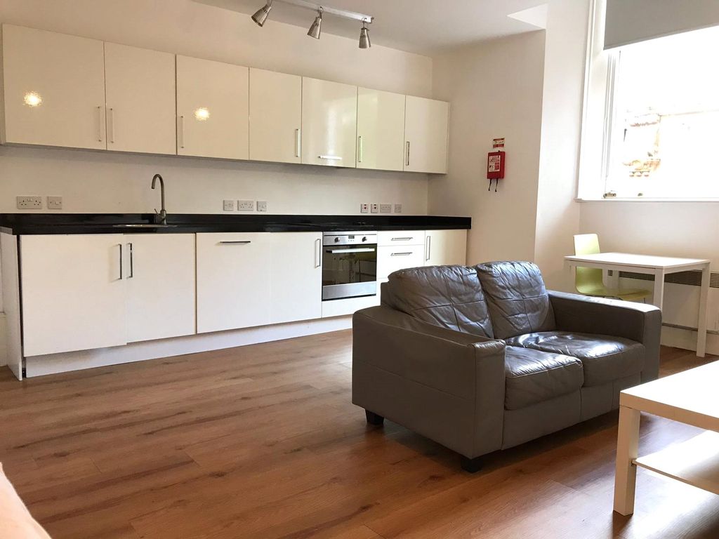 Property photo 1 of 5 Picture No. 05