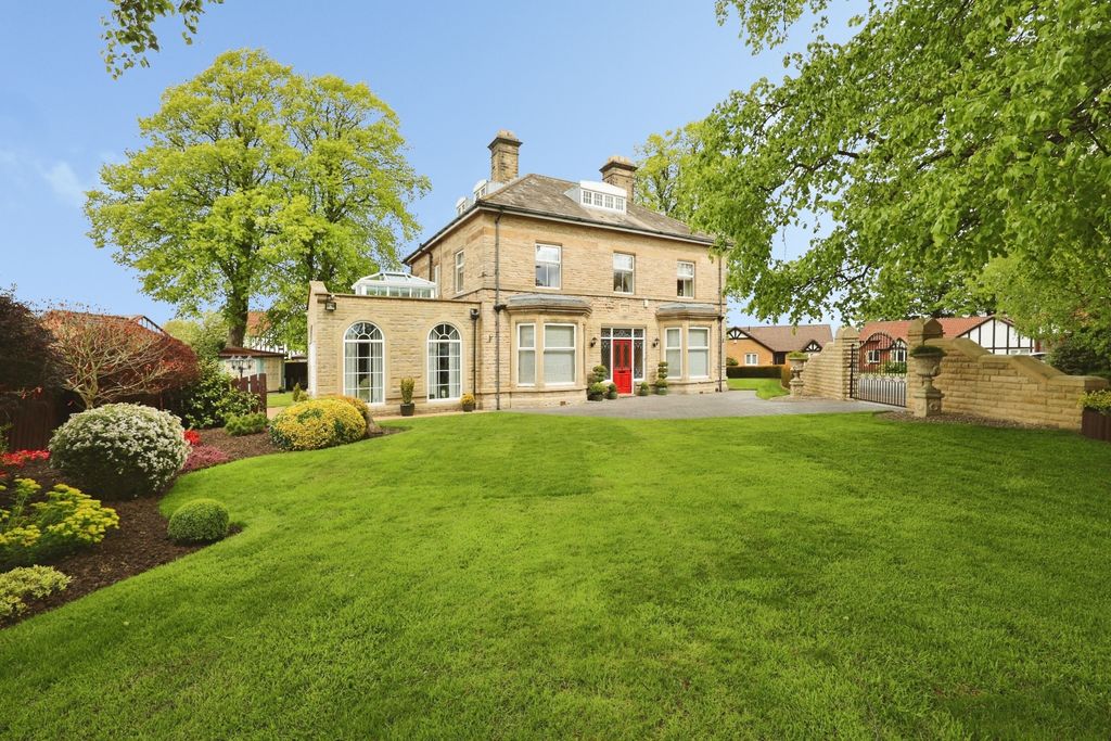 Property photo 1 of 31 Pbox-Img.Jpg