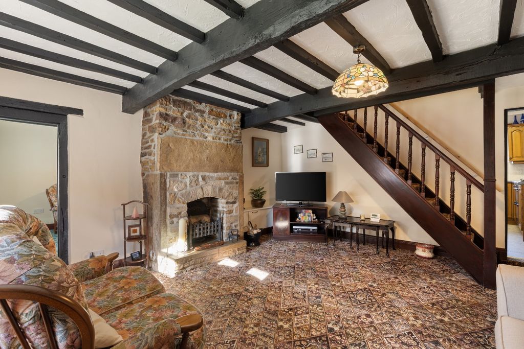 Property photo 2 of 29 3689995