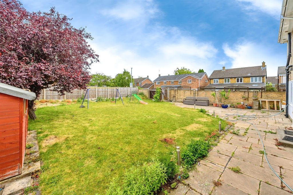 Property photo 2 of 16