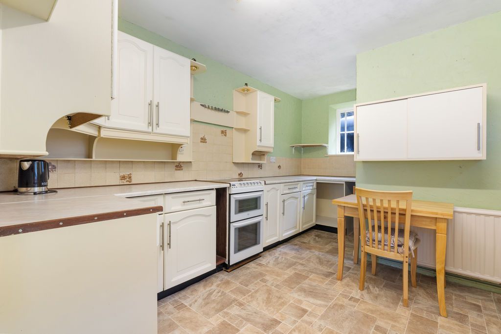 Property photo 3 of 42 Photo 32