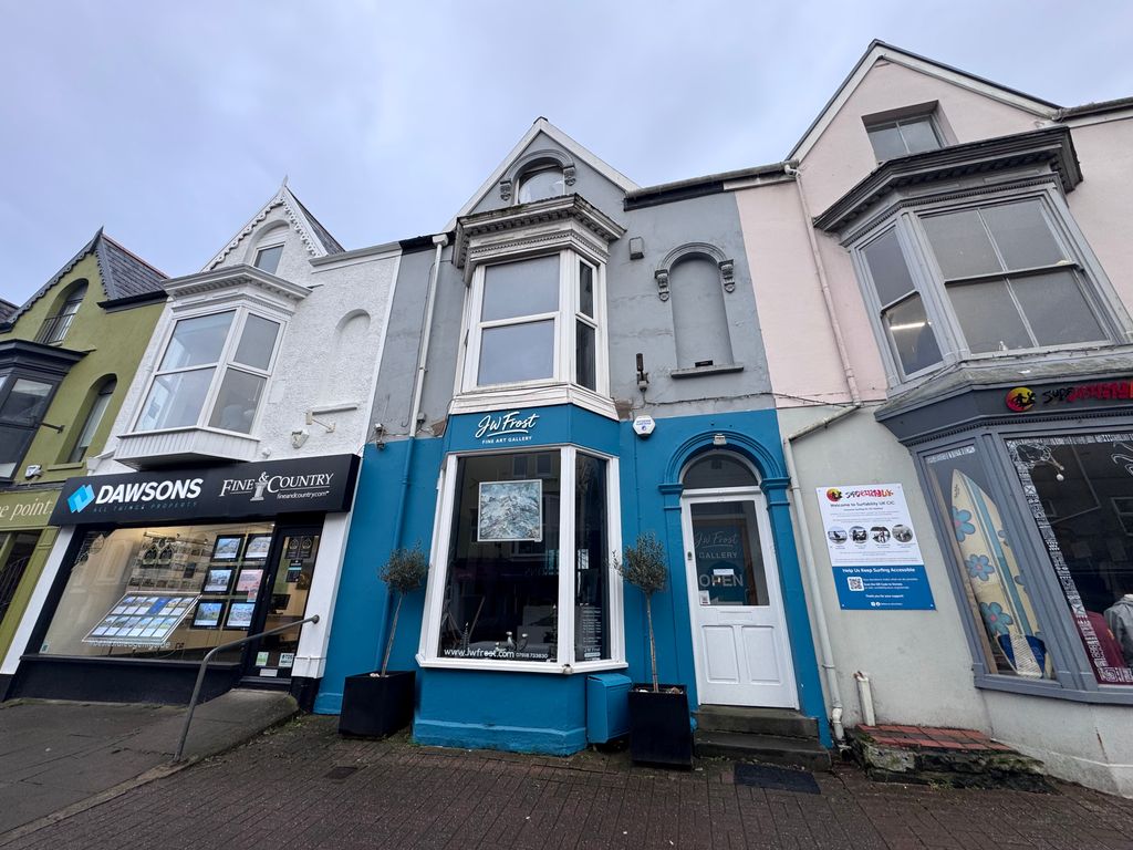 Property photo 1 of 9