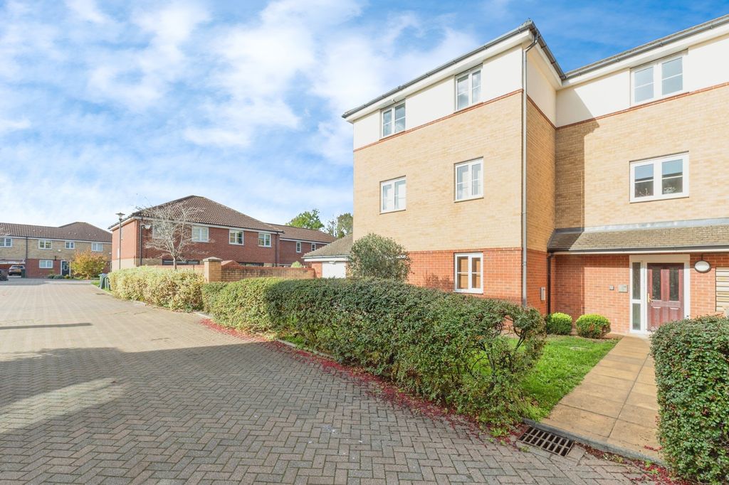 Property photo 2 of 14 Photo