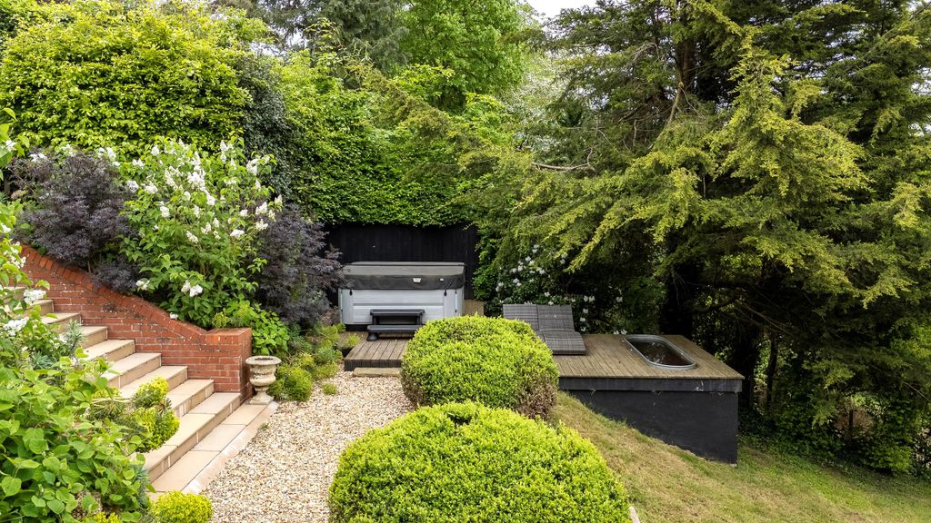 Additional image 20 of 6 bed detached house for saleKennedy Road, Shrewsbury, Shropshire SY3