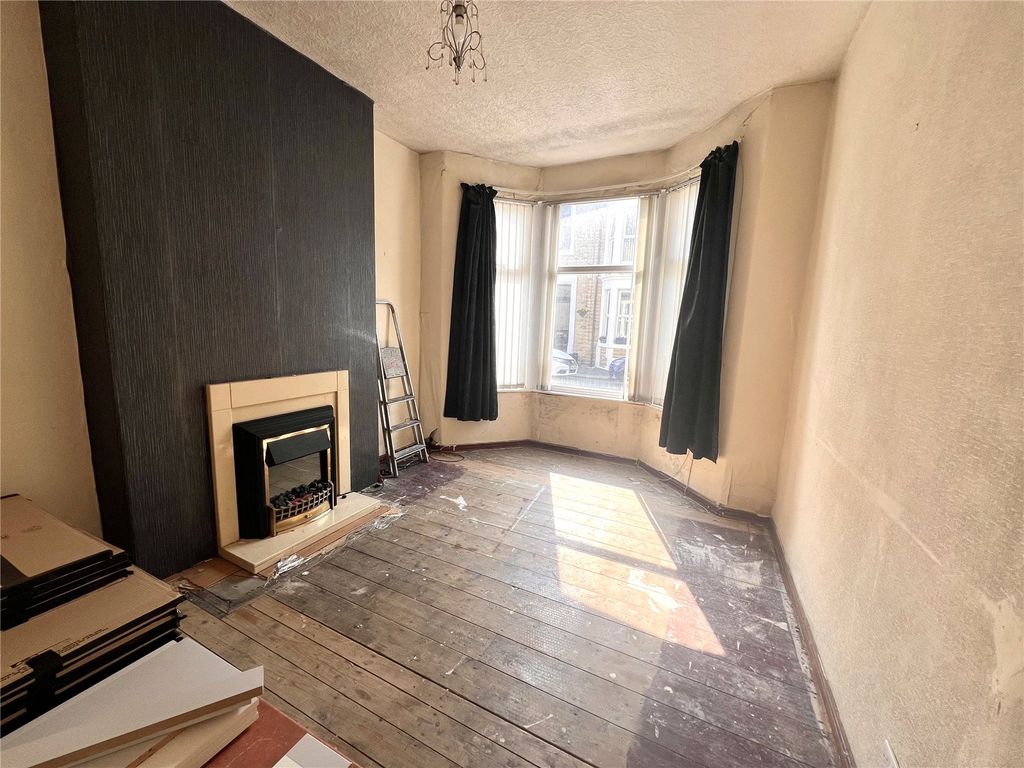 Property photo 2 of 16 Picture No. 01
