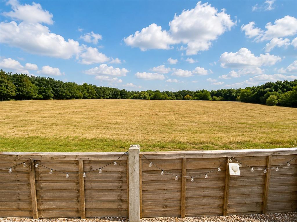 Property photo 2 of 8 8.Png