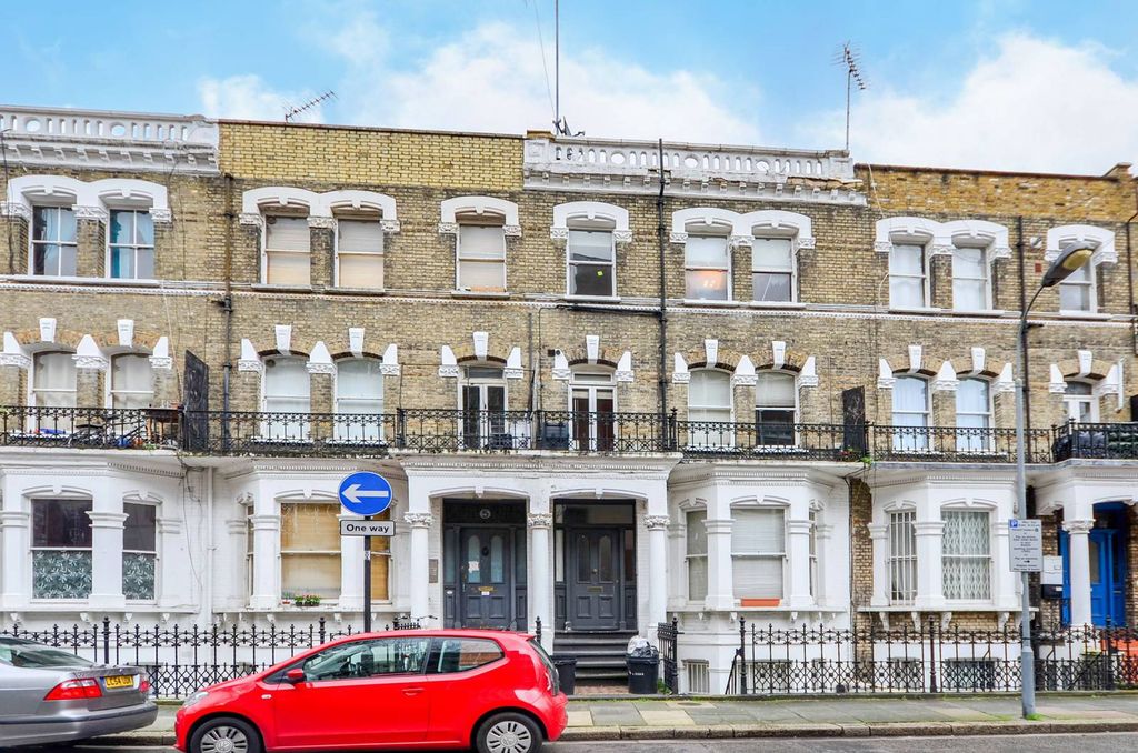 Property photo 3 of 6