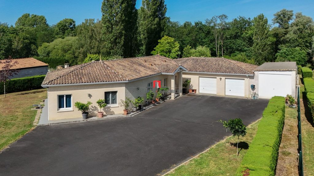 Property photo 1 of 17 House For Sale In Cavignac