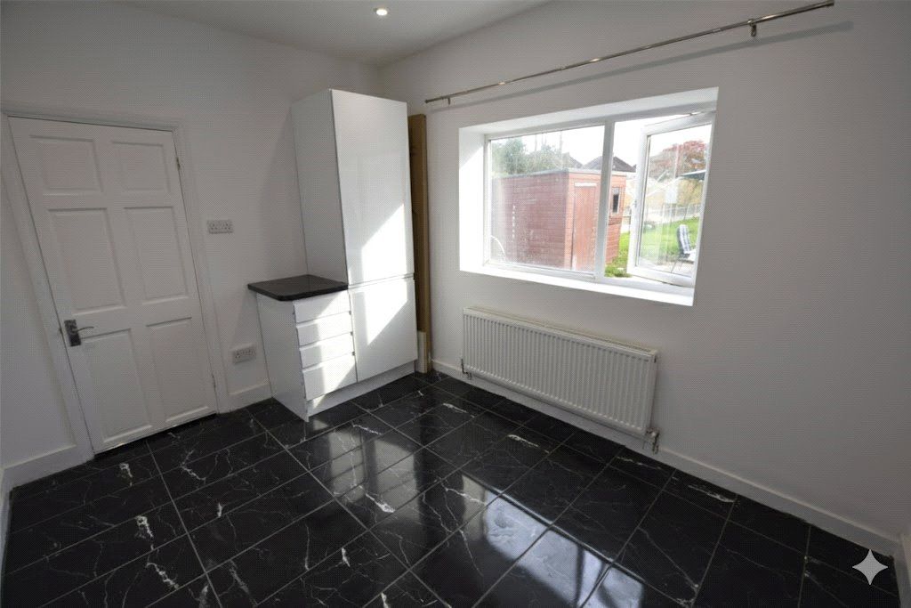 Property photo 3 of 12 Picture No. 51