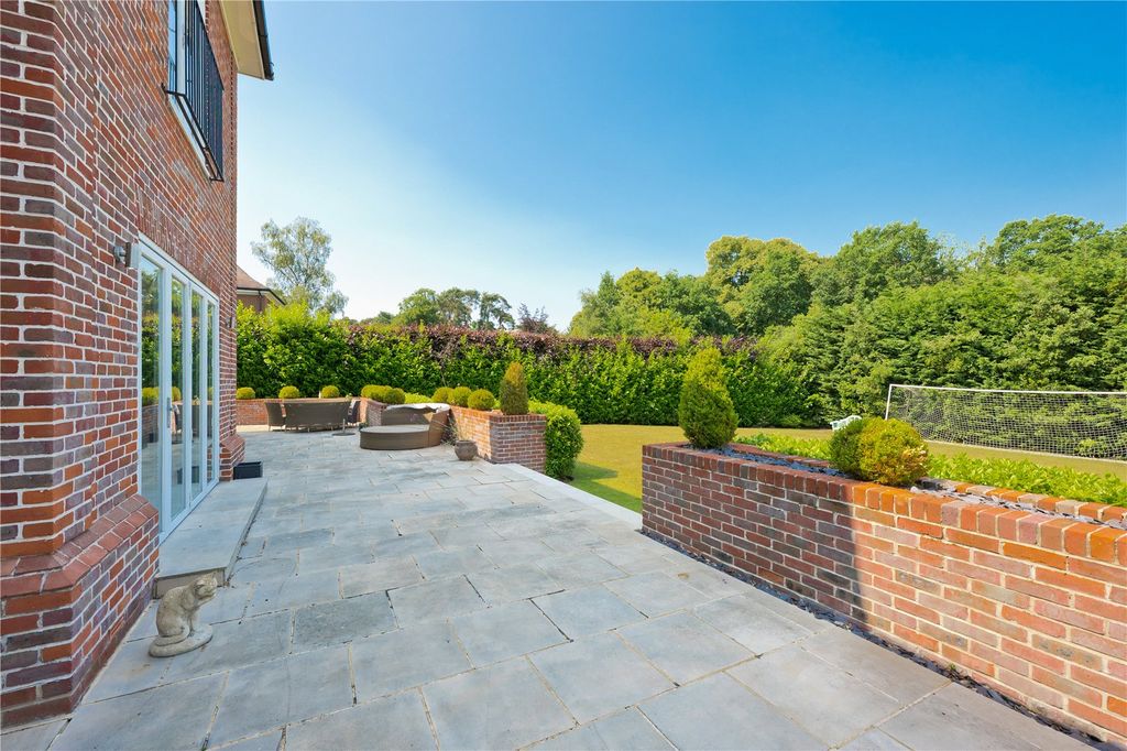 Property photo 3 of 26 Patio