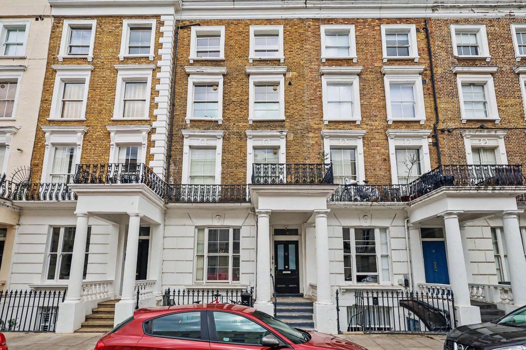 Property photo 1 of 12 12D St Stephens Gardens, Notting Hill, London W2 5Qx