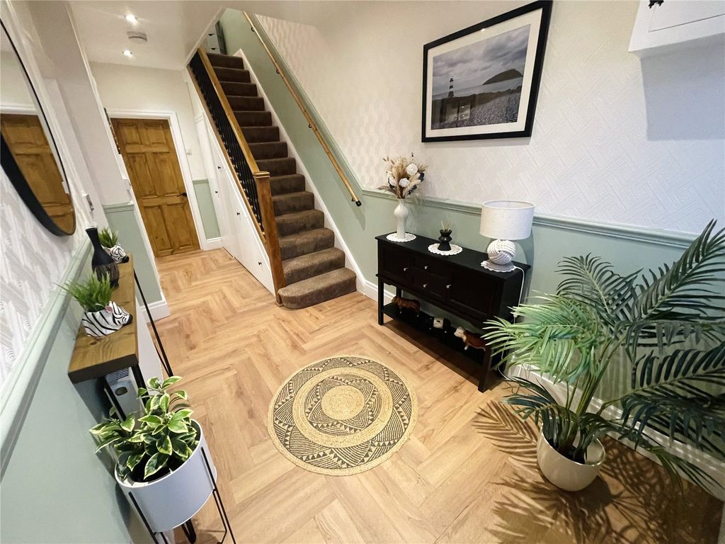 Property photo 2 of 20 Picture No. 02