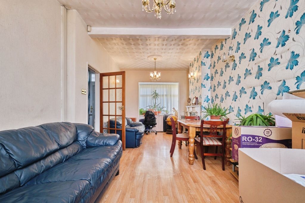 Property photo 2 of 16