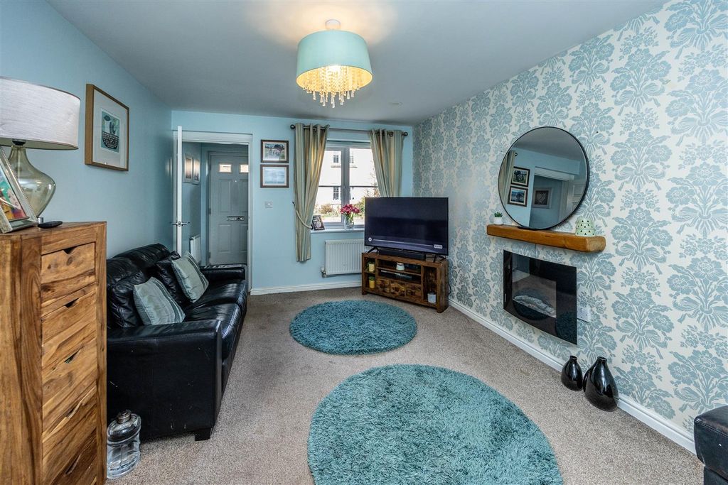 Property photo 2 of 23 43Hhalight-110326-19.Jpg