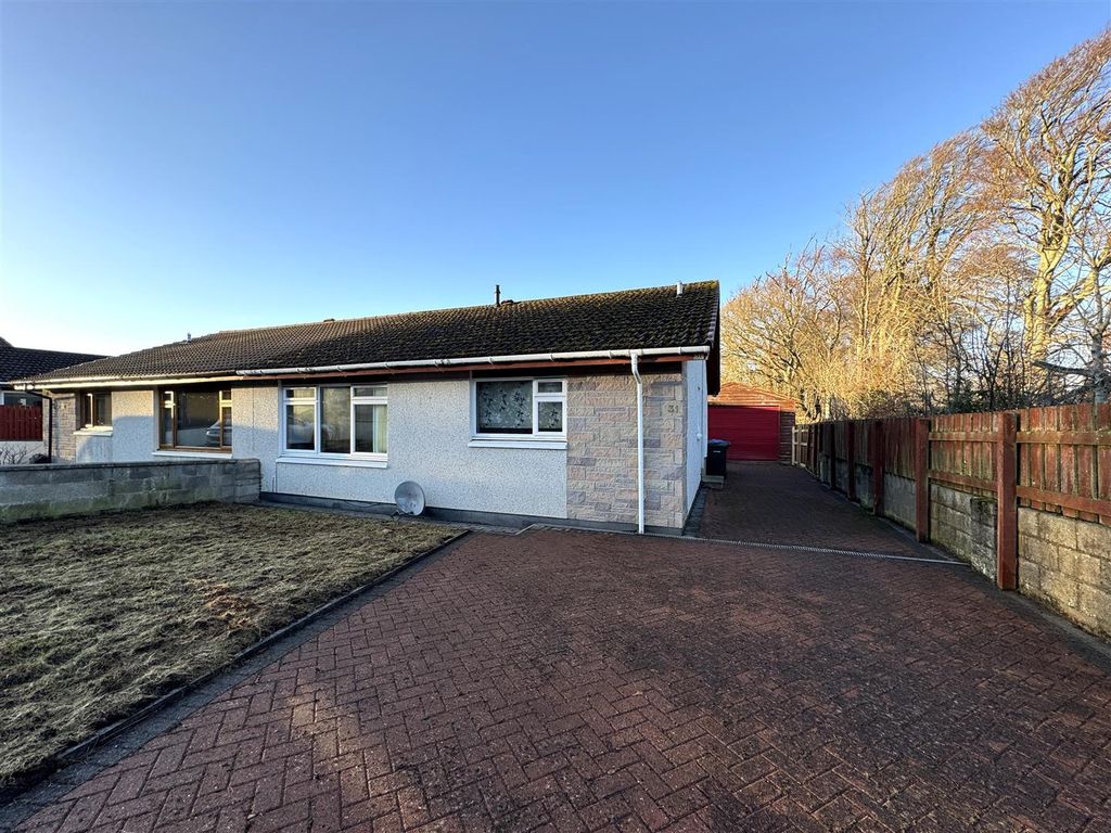 Property photo 1 of 18 Front.Jpg