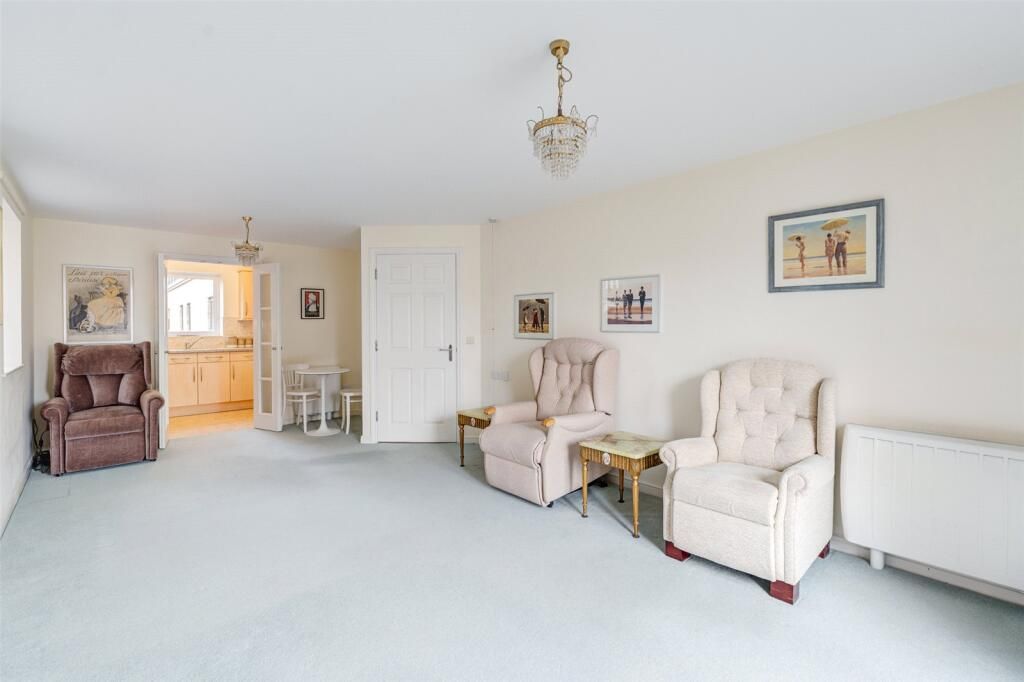 Property photo 3 of 14