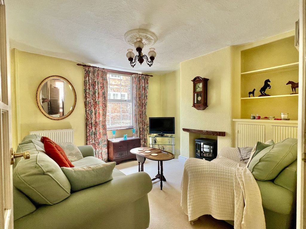 Property photo 2 of 14