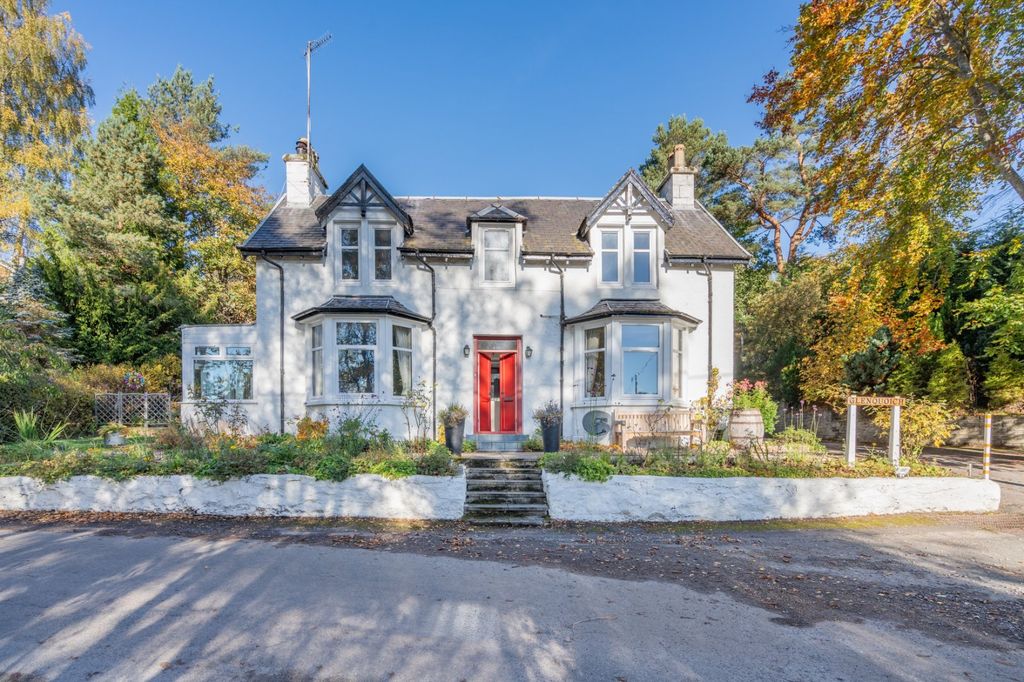 Property photo 1 of 39 Glenquoich