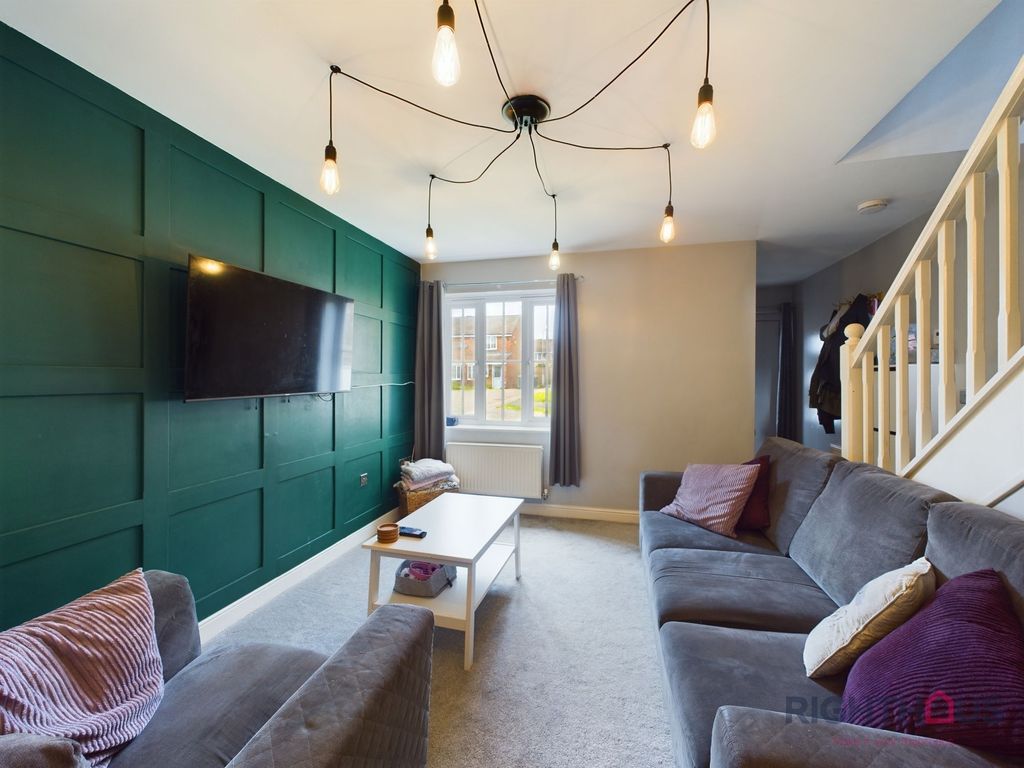 Property photo 2 of 22