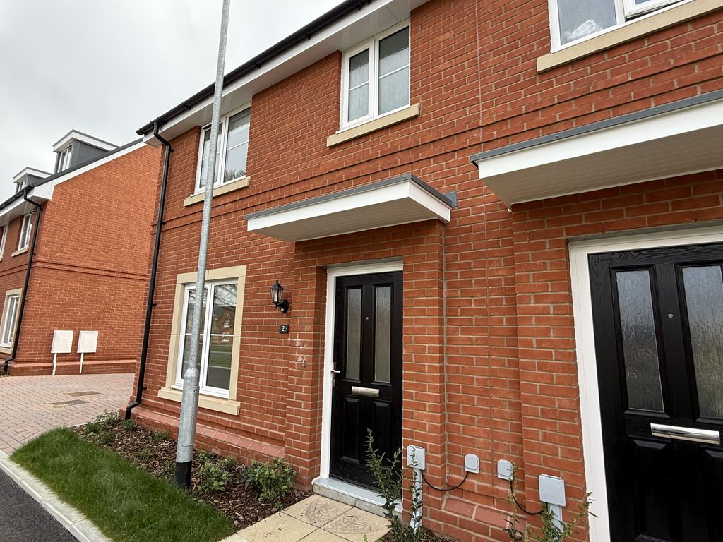 Property photo 2 of 39