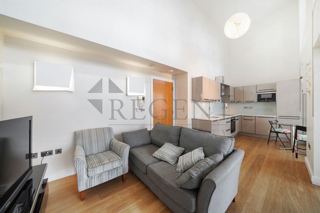 Property photo 1 of 18 (Main)