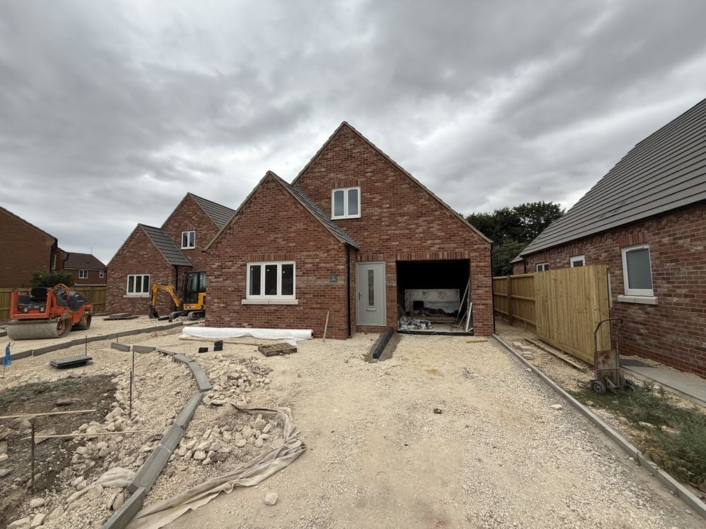 Property photo 1 of 11 Img_1359