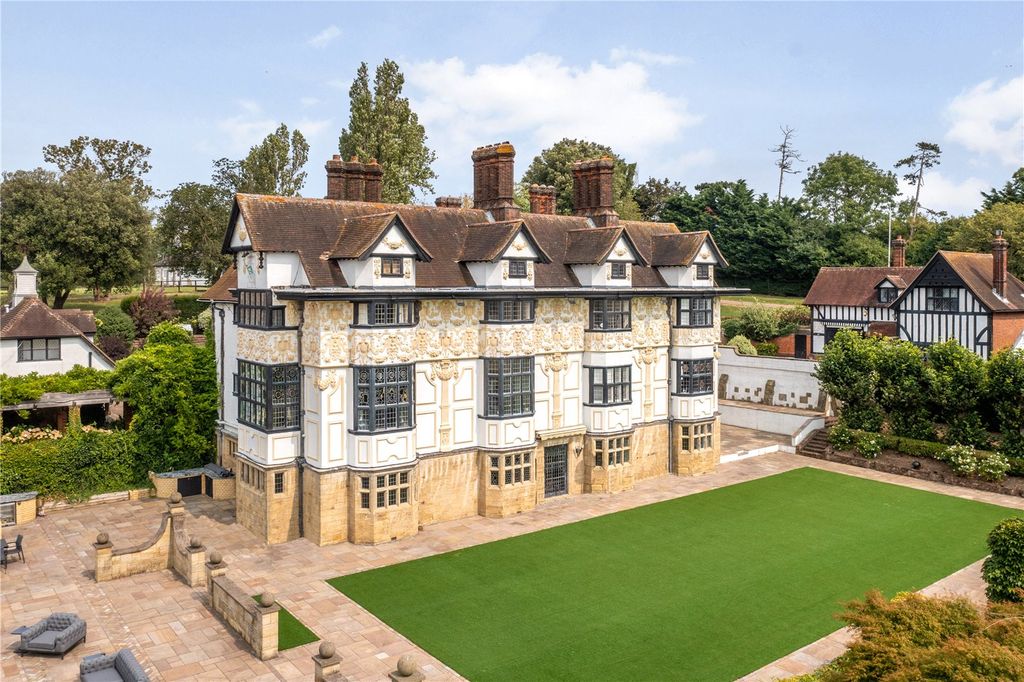 Property photo 1 of 35 External