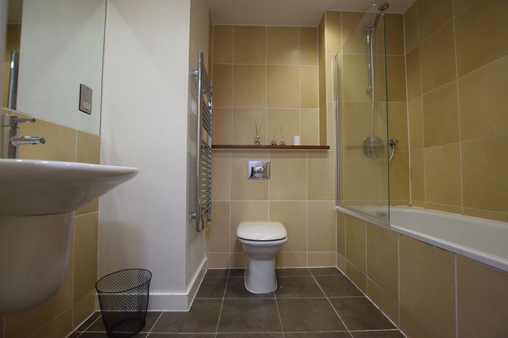 Property photo 3 of 4