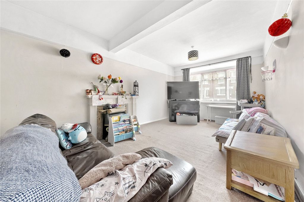 Property photo 2 of 11 Picture No. 03