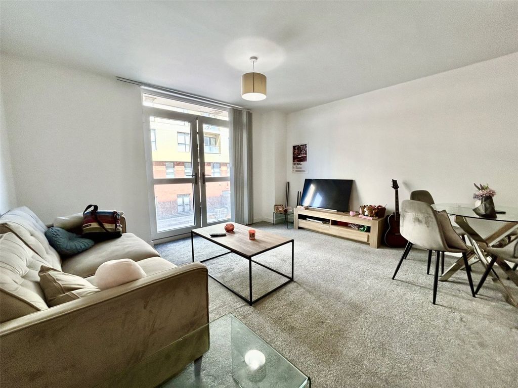 Property photo 1 of 8 Picture No. 05