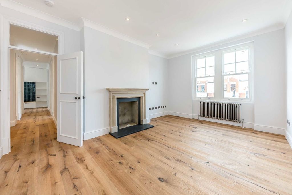 Property photo 2 of 7