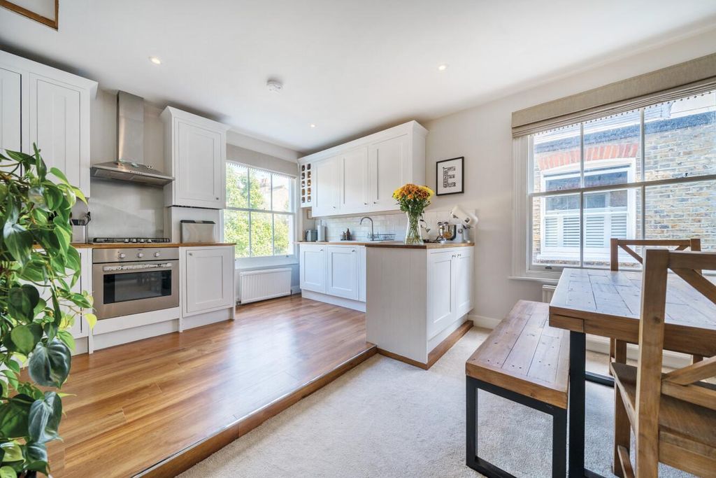 Property photo 2 of 11 Picture 2