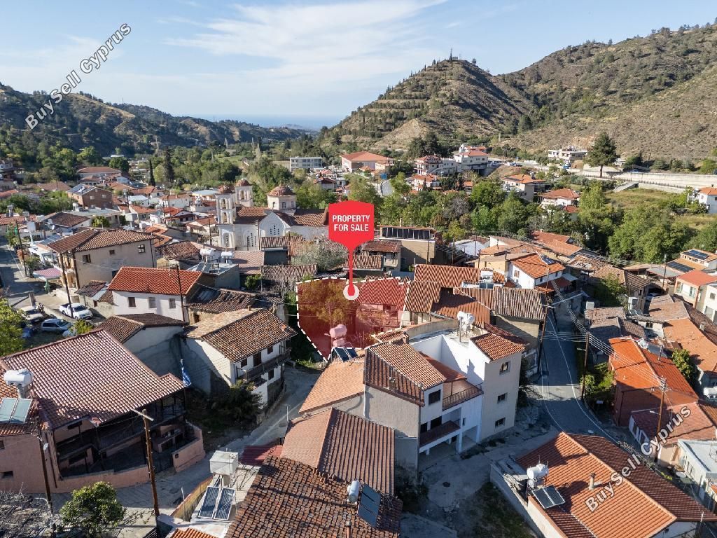 Property photo 1 of 11