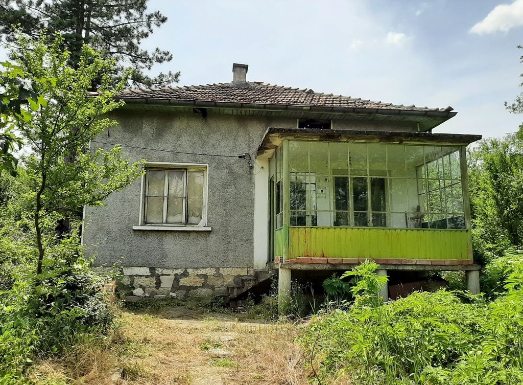 Property photo 1 of 7